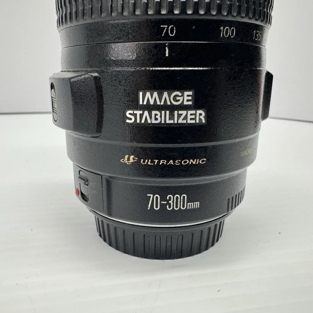 Canon EF 70-300mm f/4-5.6 IS USM Zoom Lens – Image Stabilizer – Ultrasonic